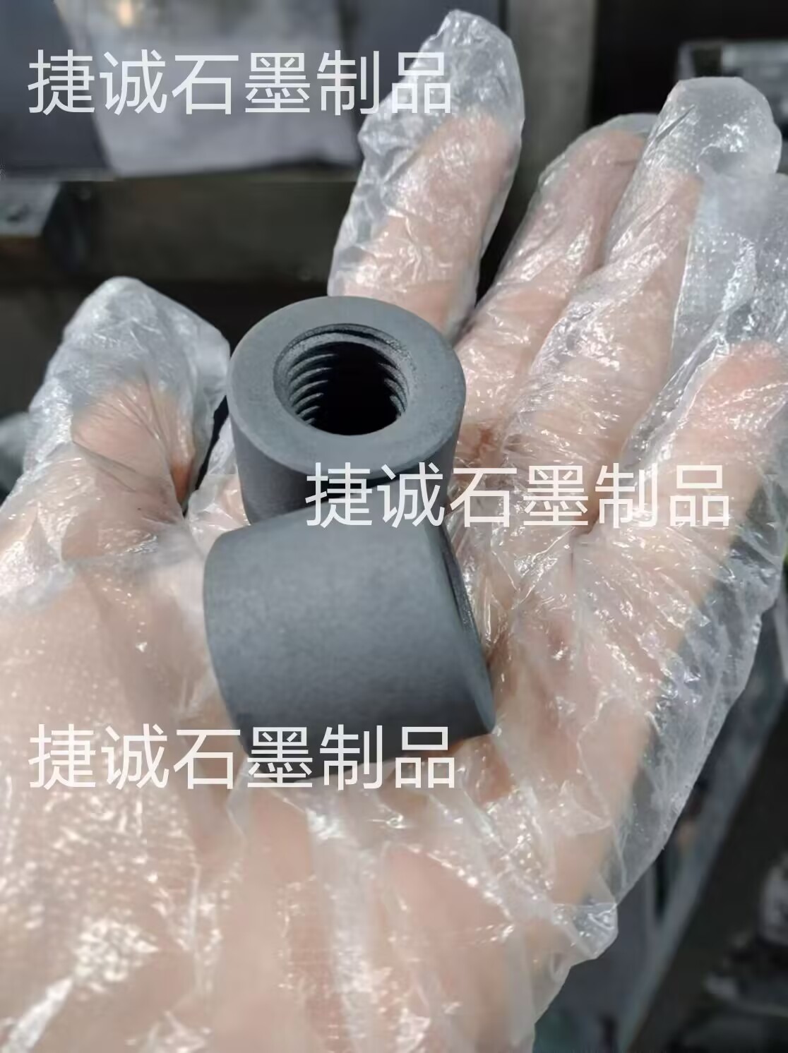 真空爐石墨螺母，真空爐石墨件，真空爐石墨配件，真空爐石墨件石墨螺母，真空爐石墨發(fā)熱元件，真空爐石墨配件石墨螺母，真空爐石墨件生產(chǎn)廠家，真空爐石墨件加工廠